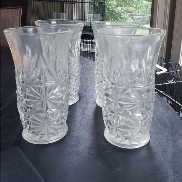Vintage Flared Pressed Star Glasses (4) - Picture 1 of 4